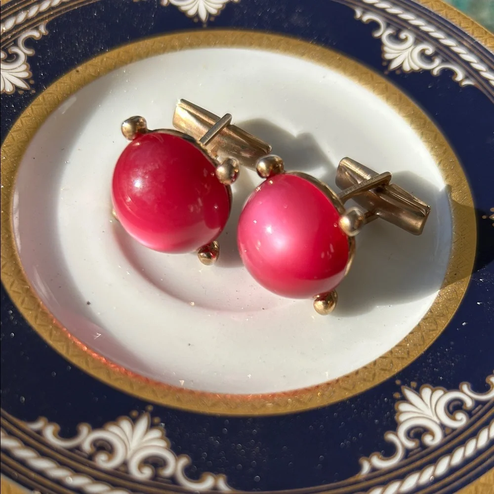 Vintage Art Deco Fuchsia Moon-glow Gold-Tone Cufflinks